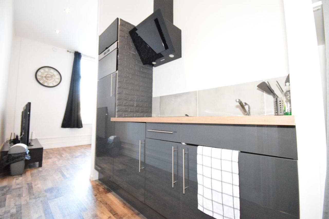 Lerelaisdodile11 - Bel Appart Chic Indust - Hypercentre - Tram Valenciennes Exterior foto